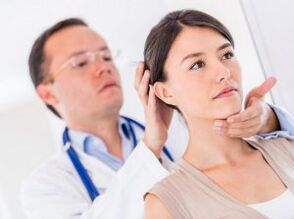 Os diagnósticos do queixo cervical rose nun neurólogo